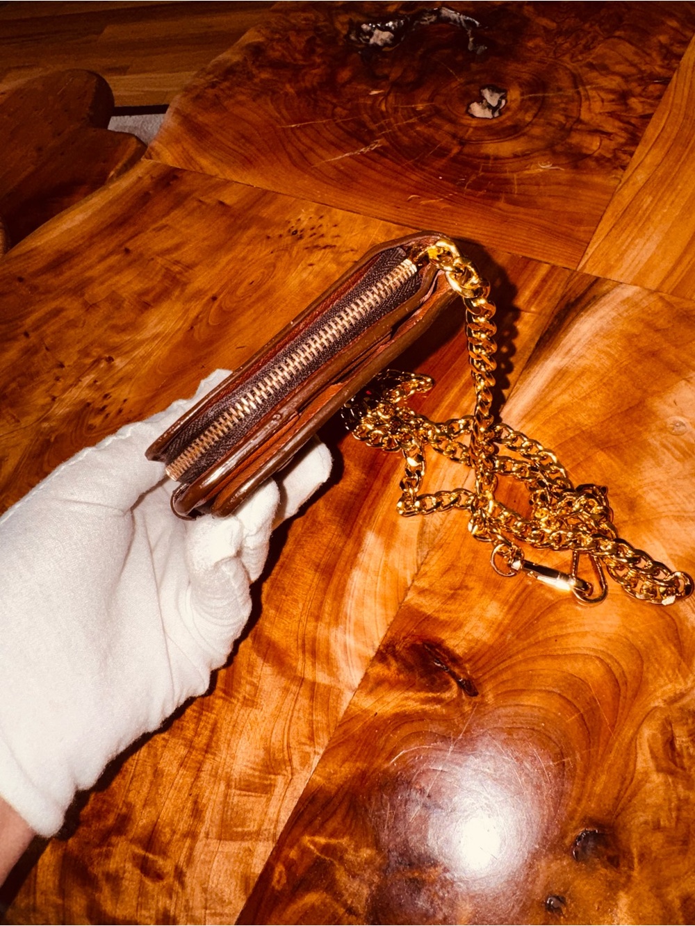 Louis Vuitton vintage compact, wallet, monogram brown, 2002 with unbranded chain - Picture 6 of 17